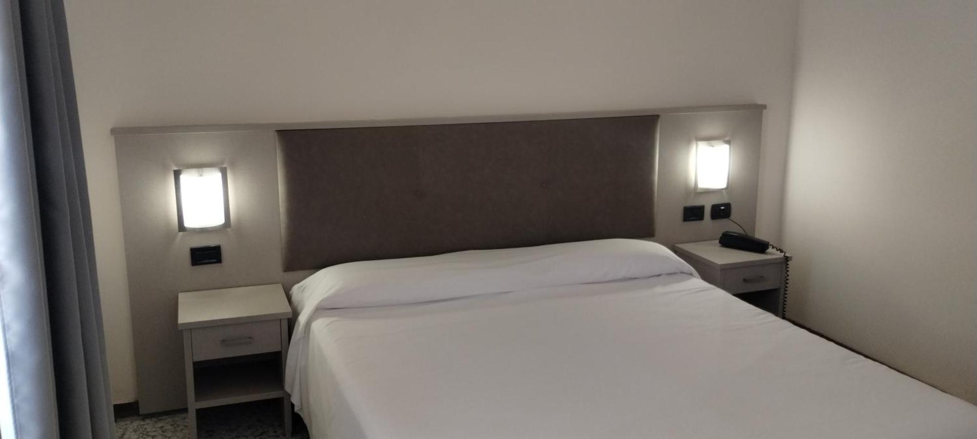 Hotel Elena ريكّو المظهر الخارجي الصورة
