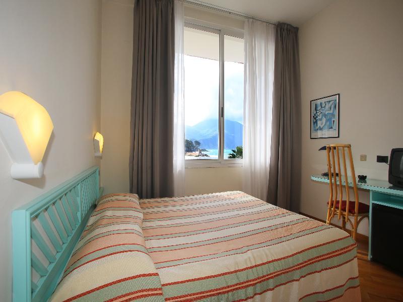 Hotel Elena ريكّو المظهر الخارجي الصورة
