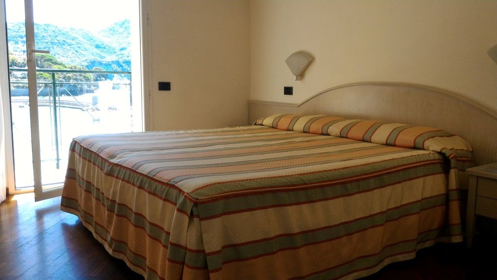 Hotel Elena ريكّو المظهر الخارجي الصورة