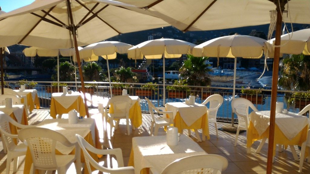 Hotel Elena ريكّو المظهر الخارجي الصورة