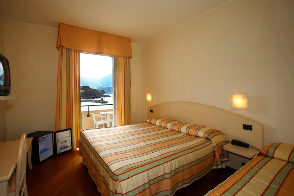 Hotel Elena ريكّو المظهر الخارجي الصورة